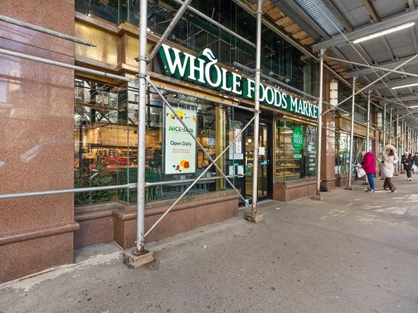 233 East 69th Street 9J, New York NY 10021