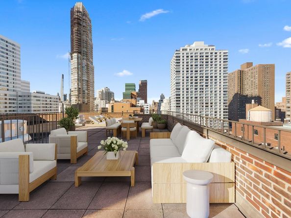 233 East 69th Street 9J, New York NY 10021