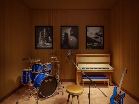 201 East 23rd Street 11E, New York NY 10010