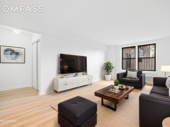 35-20 Leverich Street B226, Queens NY 11372