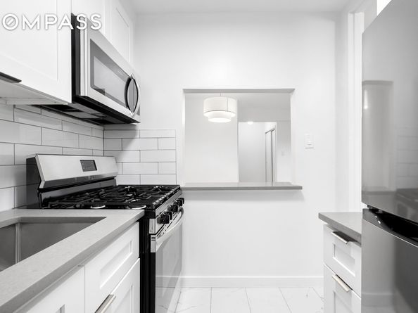 35-20 Leverich Street B226, Queens NY 11372