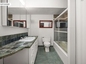 135 West 70th Street 1D, New York NY 10023