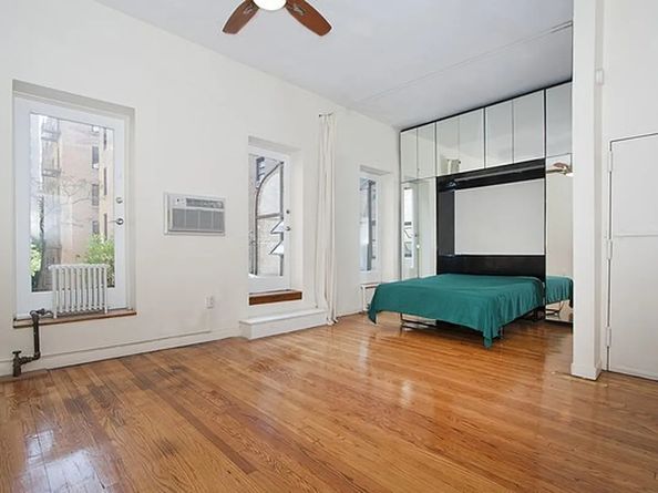 207 West 21st Street 5, New York NY 10011