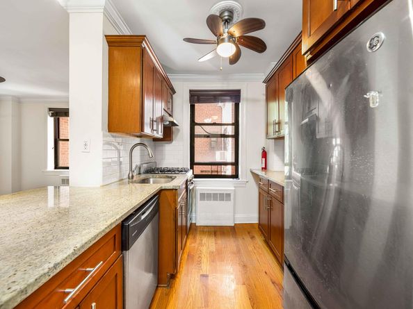 245 Bennett Avenue 5A, New York NY 10040