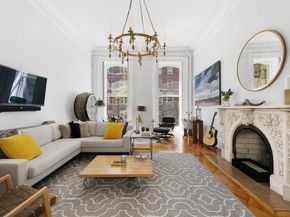 27 West 9th Street, New York NY 10011