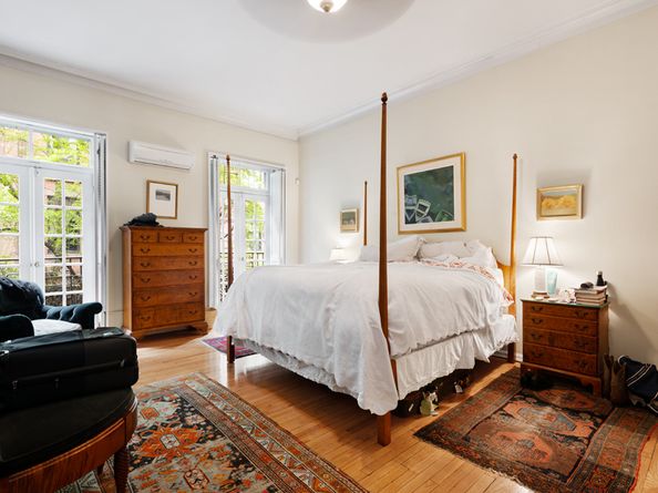27 West 9th Street, New York NY 10011