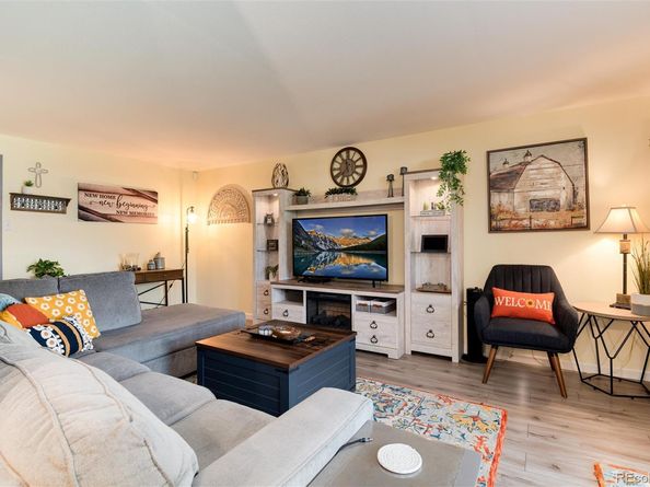 2325 S Linden Court 101, Denver CO 80222