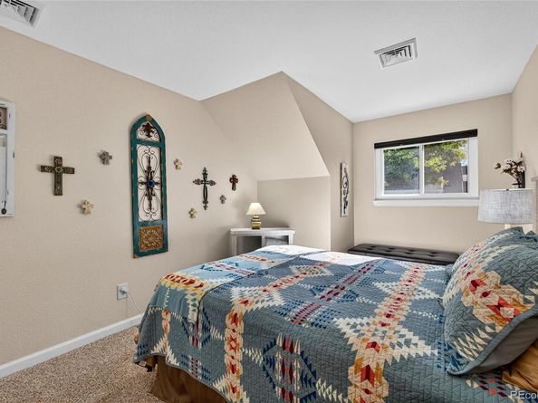 10571 E Spanish Peak, Littleton CO 80127