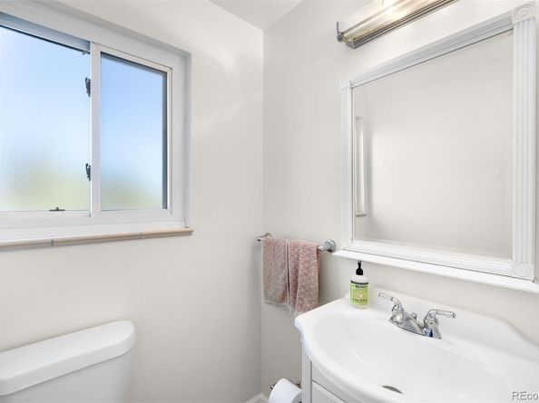 894 S Nelson Way, Lakewood CO 80226
