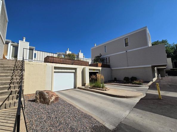 1050 S Monaco Parkway 107, Denver CO 80224