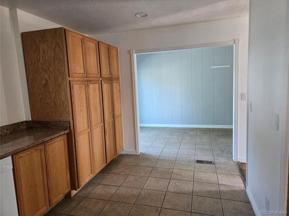 1050 S Monaco Parkway 107, Denver CO 80224