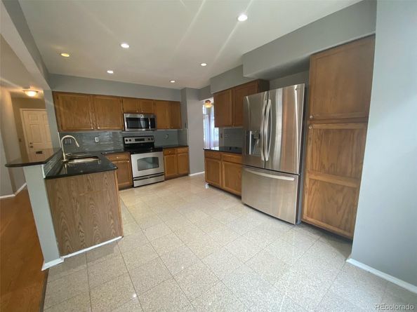 Undisclosed Address #3200637, Aurora CO 80015