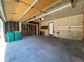Undisclosed Address #3200637, Aurora CO 80015
