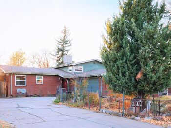 Undisclosed Address #3233523