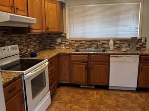906 S Moline Street, Aurora CO 80012