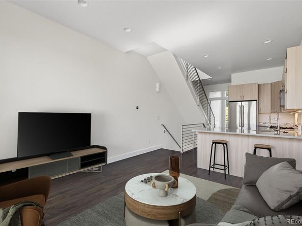 1022 W 37th Avenue, Denver CO 80211