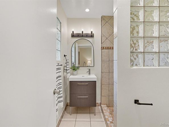 2690 S Newport Street, Denver CO 80224