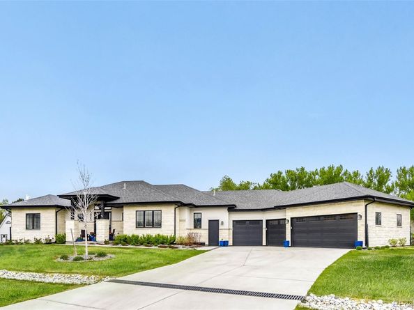 5825 S Watson Circle, Littleton CO 80123