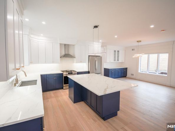 28 Prospect Street, Palisades Park NJ 07650