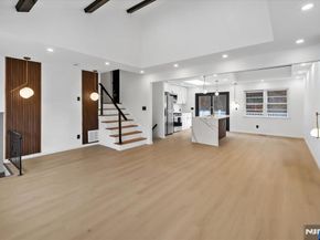32 Luhman Terrace, Secaucus NJ 07094