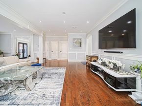 897 Virgil Avenue, Ridgefield NJ 07657