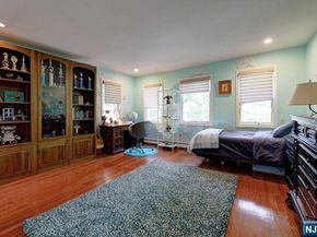 38 Roslyn Avenue, Englewood Cliffs NJ 07632