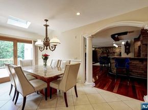 38 Roslyn Avenue, Englewood Cliffs NJ 07632