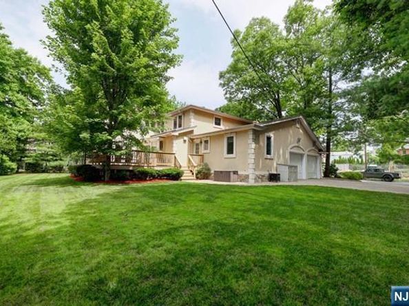 38 Roslyn Avenue, Englewood Cliffs NJ 07632