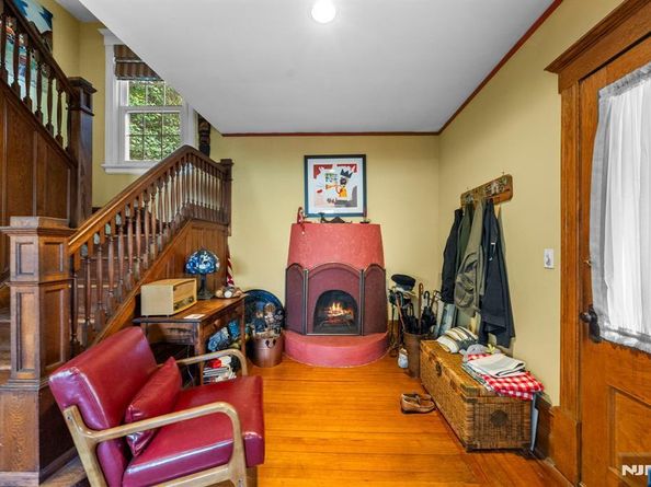 115 High Street, Leonia NJ 07605