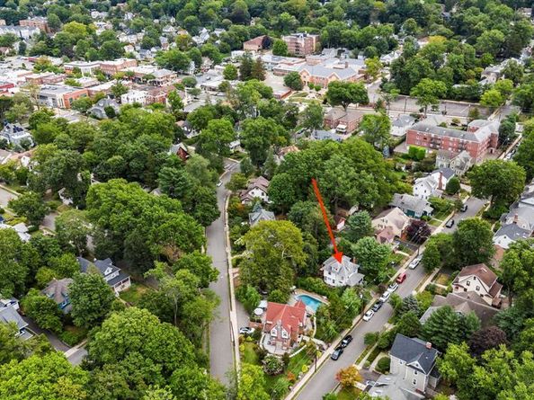 115 High Street, Leonia NJ 07605