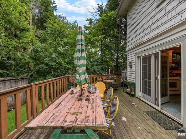 115 High Street, Leonia NJ 07605
