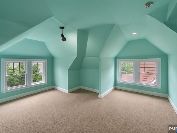 115 High Street, Leonia NJ 07605