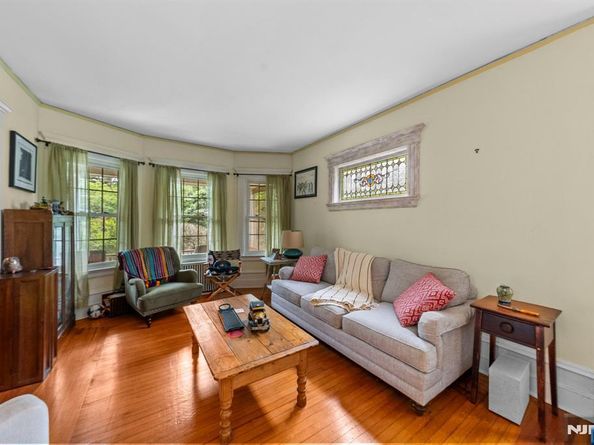115 High Street, Leonia NJ 07605
