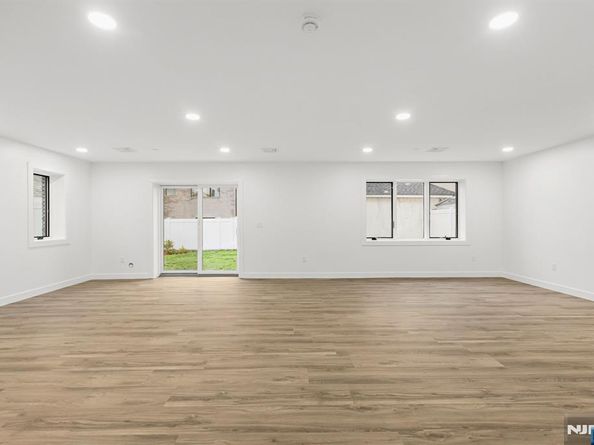 476 Lincoln Avenue, Cliffside Park NJ 07010