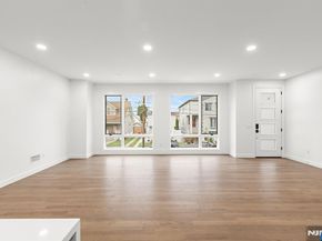 476 Lincoln Avenue, Cliffside Park NJ 07010