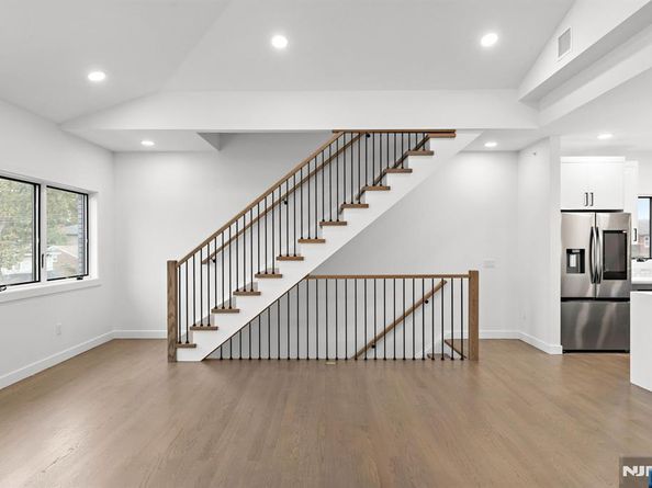 476 Lincoln Avenue, Cliffside Park NJ 07010