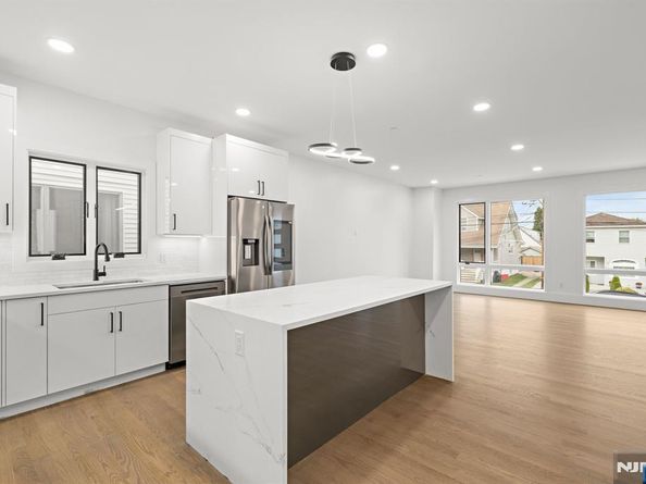 476 Lincoln Avenue, Cliffside Park NJ 07010