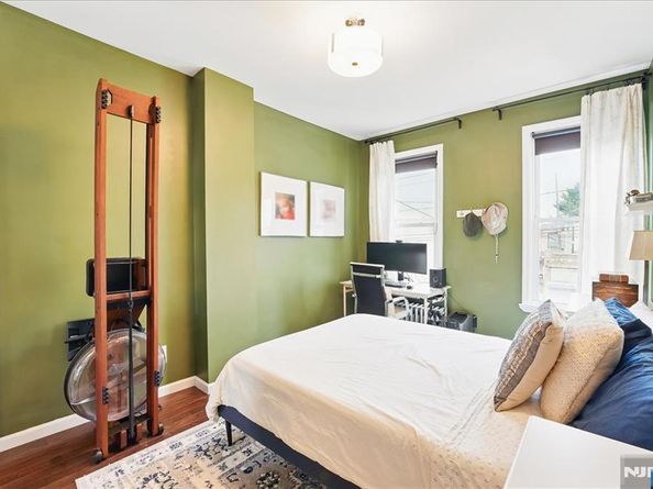 106 Griffith Street, Jersey City NJ 07307