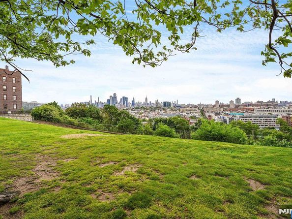 106 Griffith Street, Jersey City NJ 07307