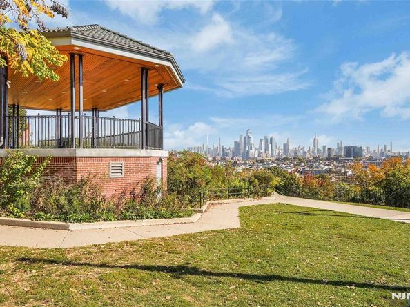 106 Griffith Street, Jersey City NJ 07307