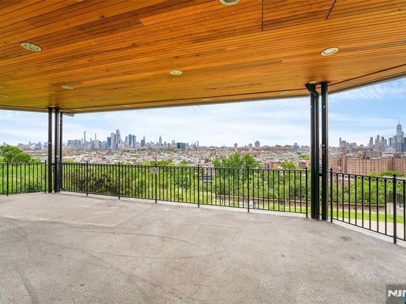 106 Griffith Street, Jersey City NJ 07307