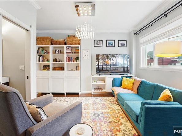 106 Griffith Street, Jersey City NJ 07307