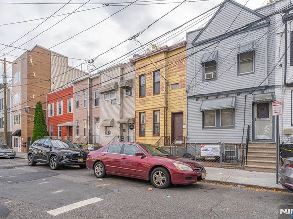 73 Virginia, Jersey City NJ 07305