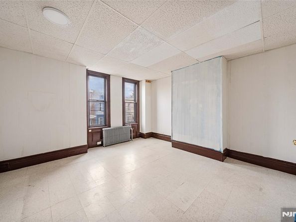 73 Virginia, Jersey City NJ 07305