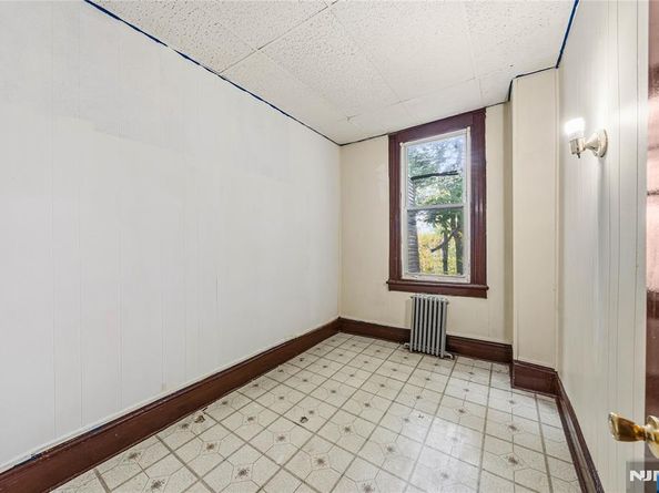 73 Virginia, Jersey City NJ 07305