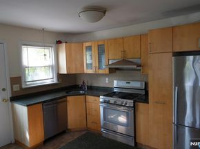 300 Maple Street, Fort Lee NJ 07024