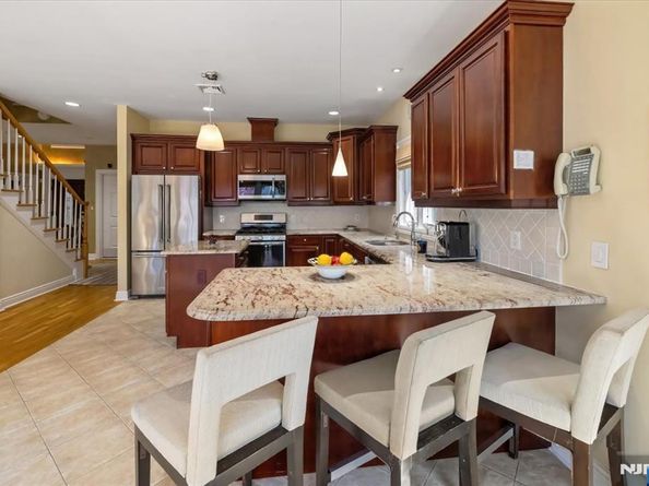 54 Van Nostrand Avenue, Englewood Cliffs NJ 07632