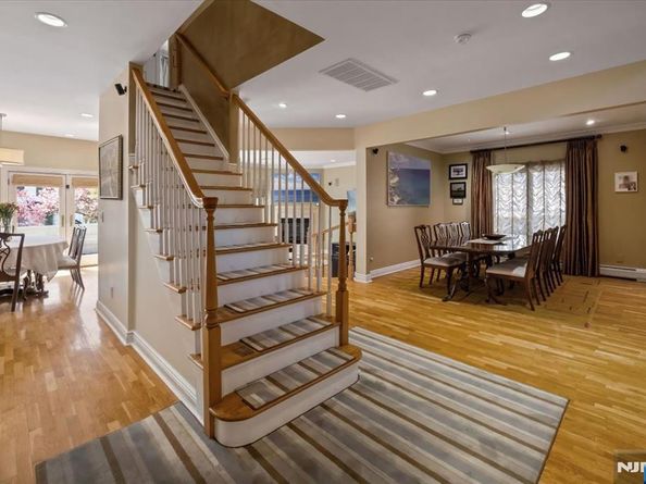 54 Van Nostrand Avenue, Englewood Cliffs NJ 07632