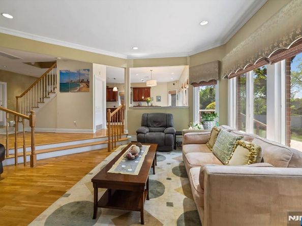 54 Van Nostrand Avenue, Englewood Cliffs NJ 07632