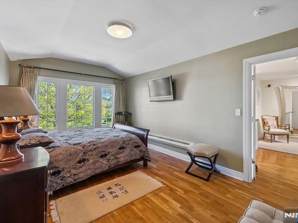 54 Van Nostrand Avenue, Englewood Cliffs NJ 07632